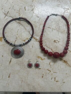 Red Beaded Necklace and Earring Set - Elegant Women's Jewelry